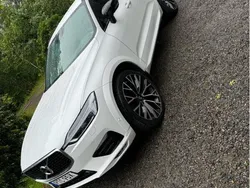 Vit Begagnad 2020 Volvo XC60 R-Design SUV | 360 000 kr (Marknadspris)