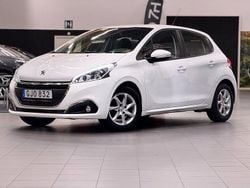Vit Begagnad 2016 Peugeot 208 Active Halvkombi | 69 900 kr (Bra pris)