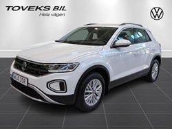 Vit (pure white) Begagnad 2023 VW T-Roc Life SUV | 264 900 kr (Bra pris)