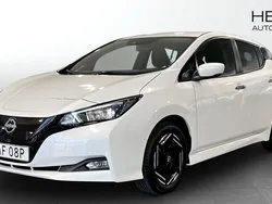 Vit (white) Begagnad 2023 Nissan Leaf Acenta Halvkombi | 269 900 kr