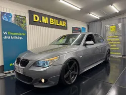 Ljusgrå Begagnad 2005 BMW 530 M Sport Sedan | 79 900 kr (Dyr)