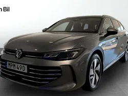 Mörkgrå Ny 2024 VW Passat Business Kombi | 409 900 kr (Bra pris)