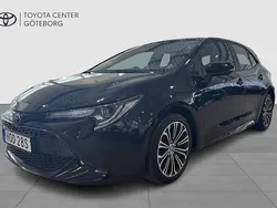 Svart Begagnad 2020 Toyota Corolla Hybrid Style Halvkombi | 234 900 kr (Marknadspris)
