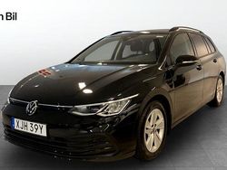 Svart Begagnad 2021 VW Golf VIII Life Kombi | 254 900 kr (Marknadspris)