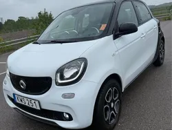 Begagnad 2015 Smart ForFour Halvkombi | 50 000 kr