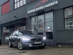 Grå Begagnad 2018 Volvo V90 CC Momentum Kombi | 174 900 kr