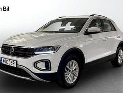 Vit Begagnad 2022 VW T-Roc Life SUV | 204 900 kr (Marknadspris)