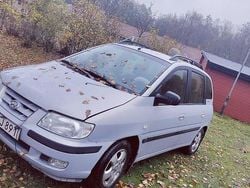 Grå Begagnad 2002 Hyundai Matrix Minibuss | 8 500 kr (Marknadspris)