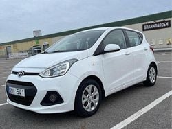 Vit Begagnad 2014 Hyundai i10 Halvkombi | 70 000 kr (Marknadspris)
