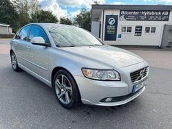 Ljusgrå Begagnad 2012 Volvo S40 Momentum Sedan | 69 900 kr (Lite dyr)