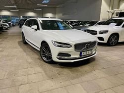 Crystal vit metallic Begagnad 2023 Volvo V90 Core Kombi | 419 000 kr (Marknadspris)