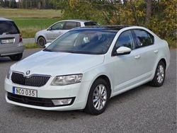 Begagnad 2015 Skoda Octavia Ambition Kombi | 94 000 kr (Marknadspris)