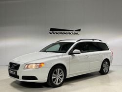 Vit Begagnad 2010 Volvo V70 Kinetic Kombi | 79 900 kr (Marknadspris)