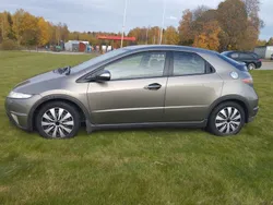 Mörkgrå (grå) Begagnad 2007 Honda Civic Sport Halvkombi | 34 900 kr (Marknadspris)