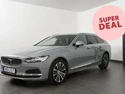 Grå Begagnad 2023 Volvo V90 Core Kombi | 424 500 kr (Bra pris)