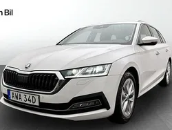 Vit Begagnad 2023 Skoda Octavia Style Kombi | 274 900 kr (Marknadspris)