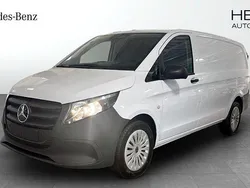 Vit (white) Ny 2024 Mercedes Vito Minibuss | 619 600 kr (Dyr)