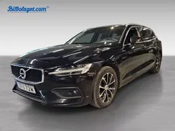 Svart Begagnad 2020 Volvo V60 Momentum Kombi | 289 900 kr (Marknadspris)