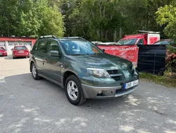 Mörkgrön Begagnad 2003 Mitsubishi Outlander SUV | 29 900 kr (Lite dyr)