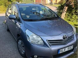 Blå Begagnad 2010 Toyota Verso Minibuss | 58 000 kr (Marknadspris)