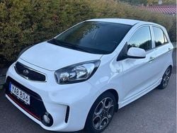 Vit Begagnad 2016 Kia Picanto Halvkombi | 69 000 kr (Marknadspris)