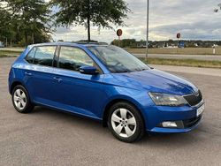 Blå Begagnad 2017 Skoda Fabia Style Halvkombi | 79 000 kr (Bra pris)