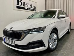 Vit Begagnad 2021 Skoda Octavia Ambition Kombi | 199 900 kr (Marknadspris)