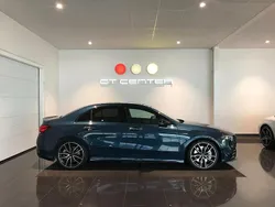 Blå Begagnad 2019 Mercedes A35 AMG AMG Sedan | 389 000 kr (Marknadspris)