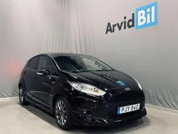 Svart Begagnad 2017 Ford Fiesta ST-Line Halvkombi | 139 800 kr (Marknadspris)