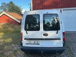 Vit Begagnad 2002 Opel Combo Minibuss | 27 000 kr
