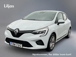Vit Begagnad 2020 Renault Clio V Zen Halvkombi | 139 000 kr (Marknadspris)