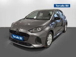 Grå Begagnad 2024 Mazda 2 Halvkombi | 229 000 kr (Marknadspris)