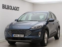 Blå Begagnad 2022 Ford Kuga Titanium SUV | 214 800 kr (Marknadspris)