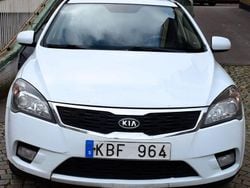 Vit Begagnad 2010 Kia Ceed Sportswagon Kombi | 21 000 kr (Marknadspris)