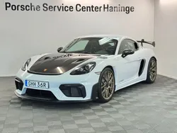 Vit Begagnad 2022 Porsche 718 Cayman GT4 Sportkupé | 1 899 000 kr (Marknadspris)