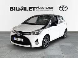 Vit Begagnad 2016 Toyota Yaris Hybrid Halvkombi | 139 000 kr (Lite dyr)