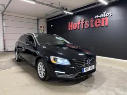 Svart Begagnad 2014 Volvo V60 Summum Kombi | 159 900 kr (Marknadspris)