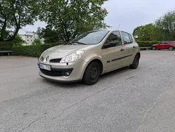 Brun Begagnad 2008 Renault Clio R.S. Halvkombi | 23 500 kr (Bra pris)