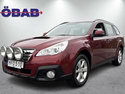 Ljusröd (röd) Begagnad 2013 Subaru Outback Kombi | 99 900 kr