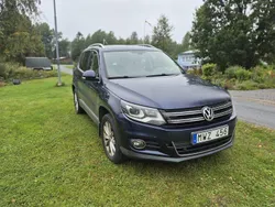 Blå Begagnad 2013 VW Tiguan Sportline SUV | 55 000 kr (Superpris)