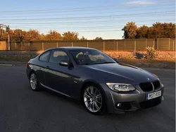 Grå Begagnad 2012 BMW 325 M Sport Sportkupé | 160 000 kr (Marknadspris)