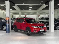 Röd Begagnad 2015 Nissan X-Trail SUV | 149 900 kr (Marknadspris)