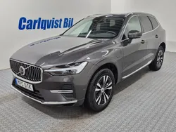 Grå (platinumgrå metallic) Begagnad 2023 Volvo XC60 Core SUV | 479 000 kr (Bra pris)