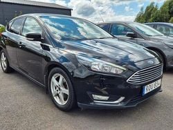 Svart Begagnad 2016 Ford Focus Titanium Halvkombi | 59 900 kr (Bra pris)