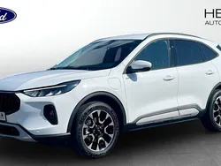 Vit (white) Ny 2025 Ford Kuga Active SUV | 412 300 kr (Superpris)