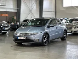 Ljusblå (blå) Begagnad 2007 Honda Civic Sport Halvkombi | 44 900 kr (Marknadspris)