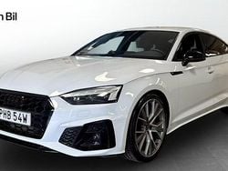 Vit Begagnad 2023 Audi A5 Sportback Competition Halvkombi | 464 000 kr (Marknadspris)