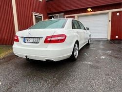 Vit Begagnad 2012 Mercedes E200 Classic Sedan | 115 000 kr (Marknadspris)