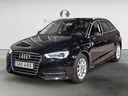 Svart Begagnad 2015 Audi A3 Sportback Attraction Halvkombi | 119 900 kr (Marknadspris)