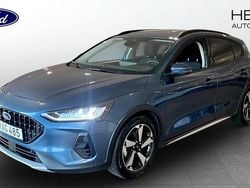 Blå (blue) Begagnad 2023 Ford Focus Active Halvkombi | 199 900 kr (Superpris)